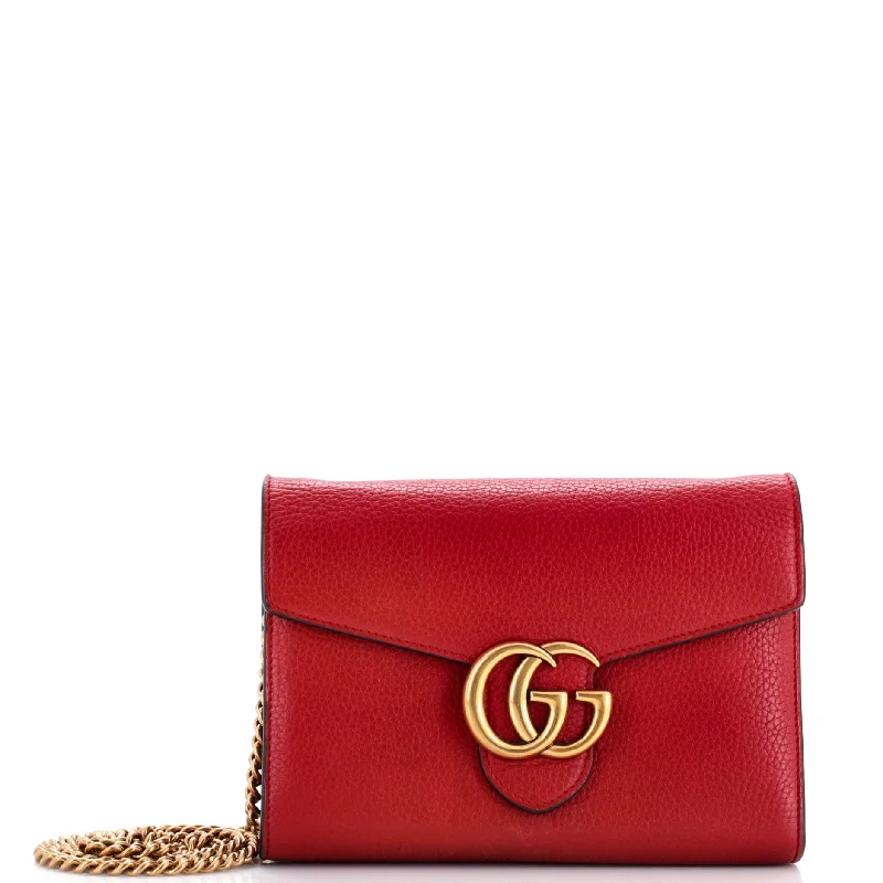 Wallets with trendy looks-GG Marmont Chain Wallet Leather Mini