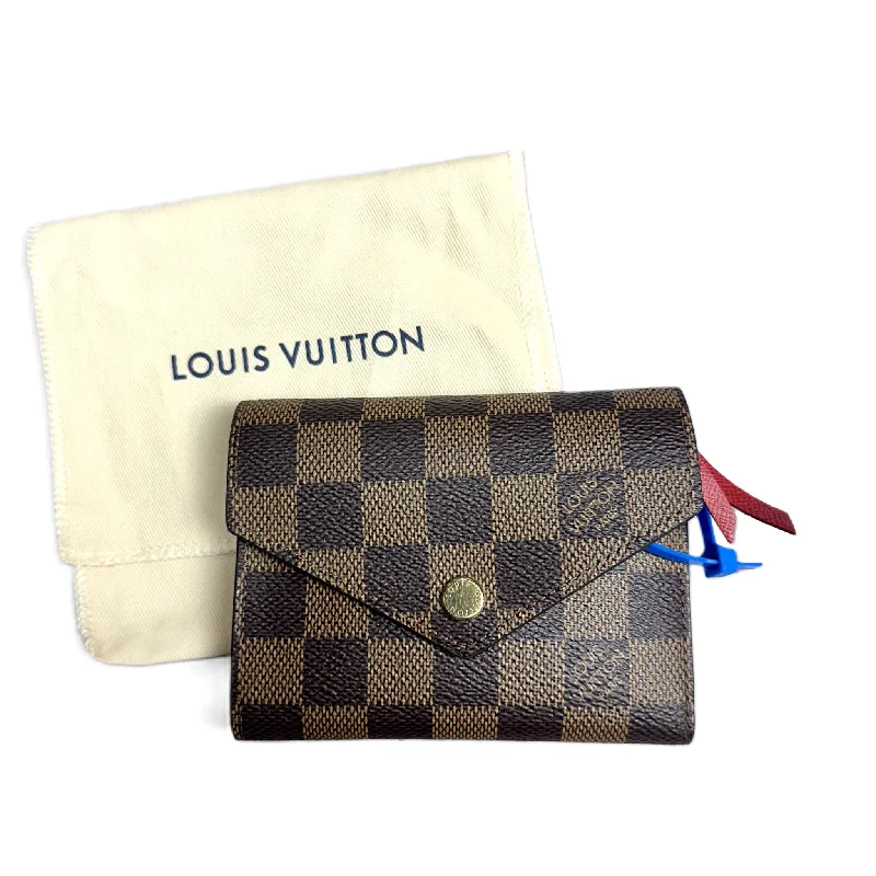 Backpack with bonus compartments-Wallet Luxury Designer By Louis Vuitton, Size: Small