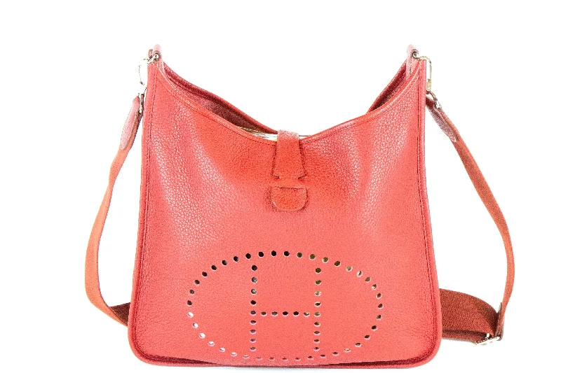 Handbag beaded detail-Hermes Clemence Evelyne III Red