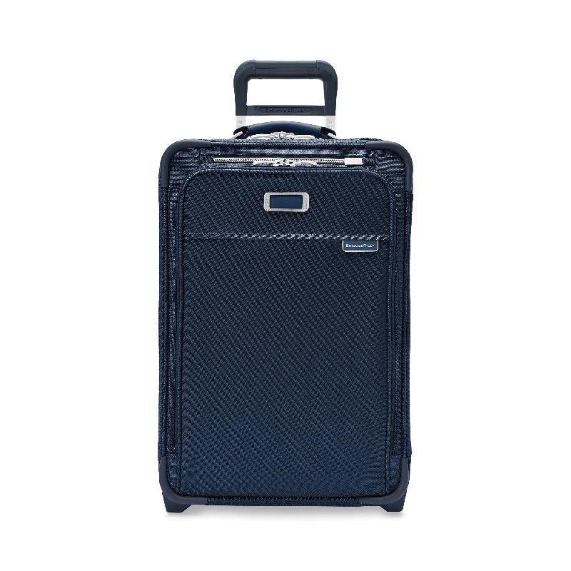 Suitcase with padded frame-Baseline ESSENTIAL 2-WHEEL CARRY-ON