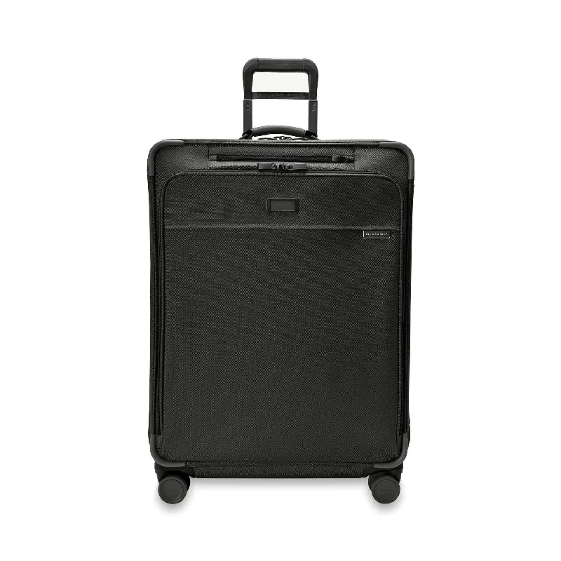 Affordable suitcase for teens-Briggs & Riley Baseline Large Expandable Spinner