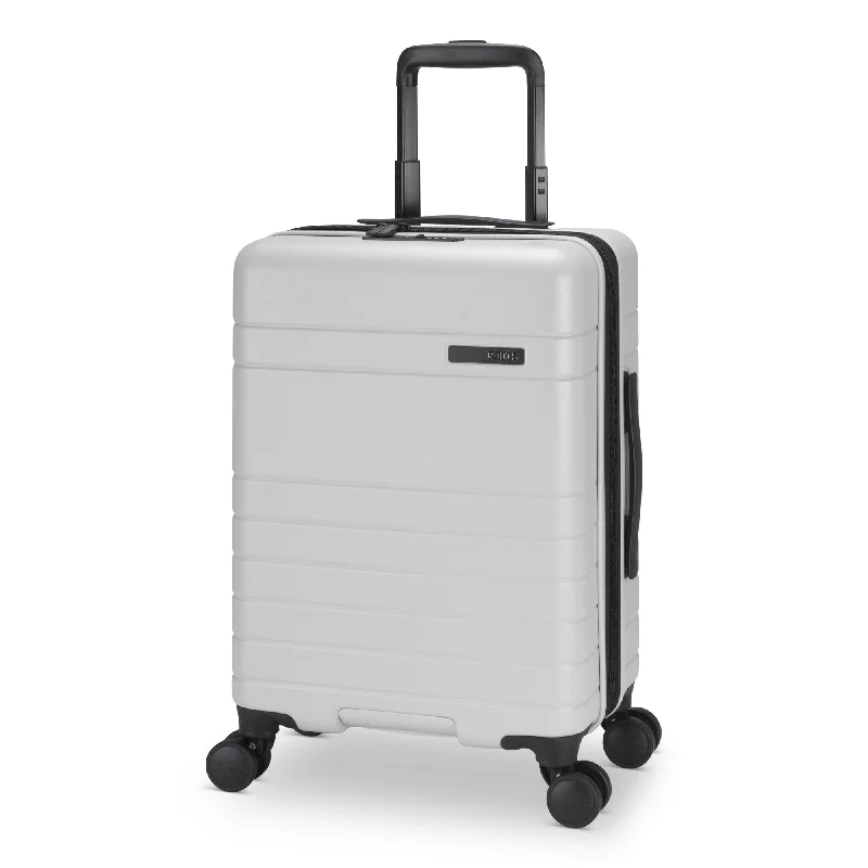 Affordable suitcase for beginners-Roots Travel Expandable Spinner 19" Carry-On Luggage